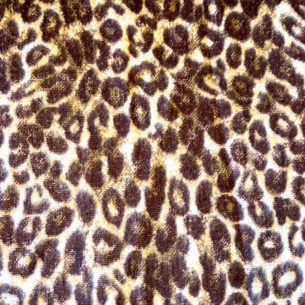 MERONA Cheetah Print Scarf. Super soft feel. New Never Used.